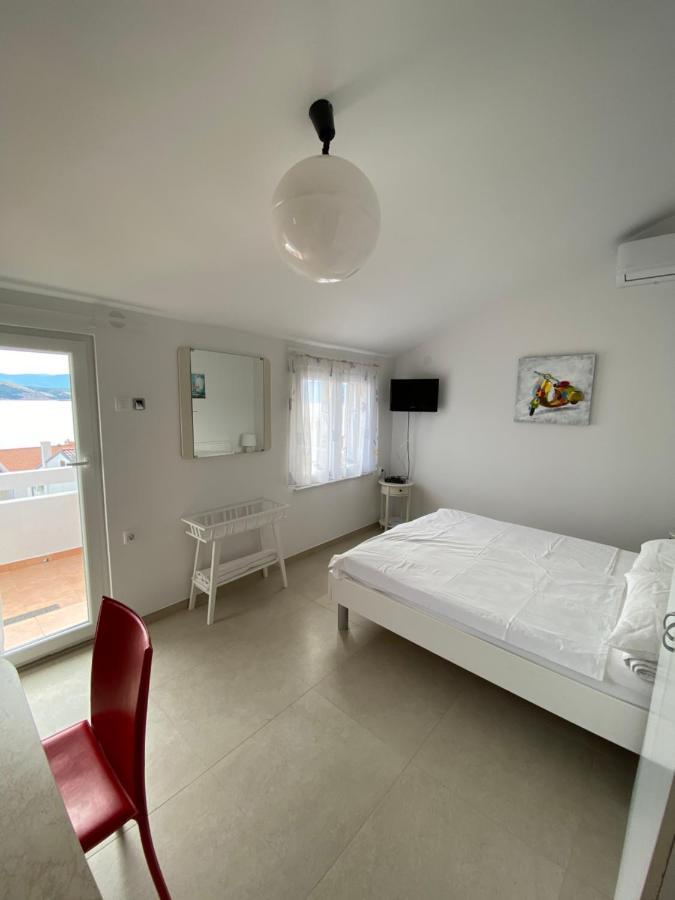 Apartmani Marko Baška Exterior foto